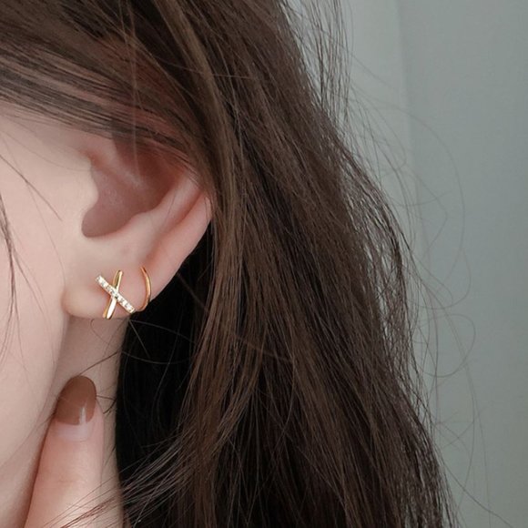 925 Sterling Silver Criss Cross Stud Earrings X-Shaped Cross Earrings - Picture 6 of 9